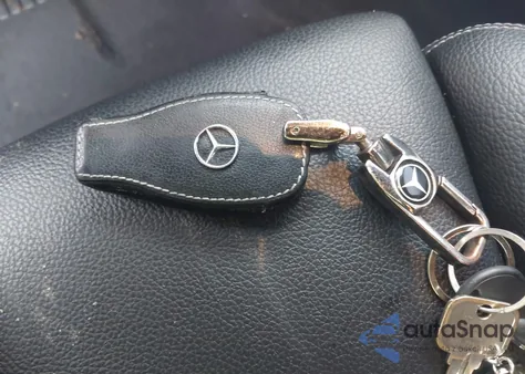 2020 Mercedes-Benz Gla 250 z USA, uszkodzony, nr VIN WDCTG4EB2LU021787